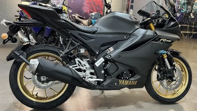 Yamaha R15 V4 2025